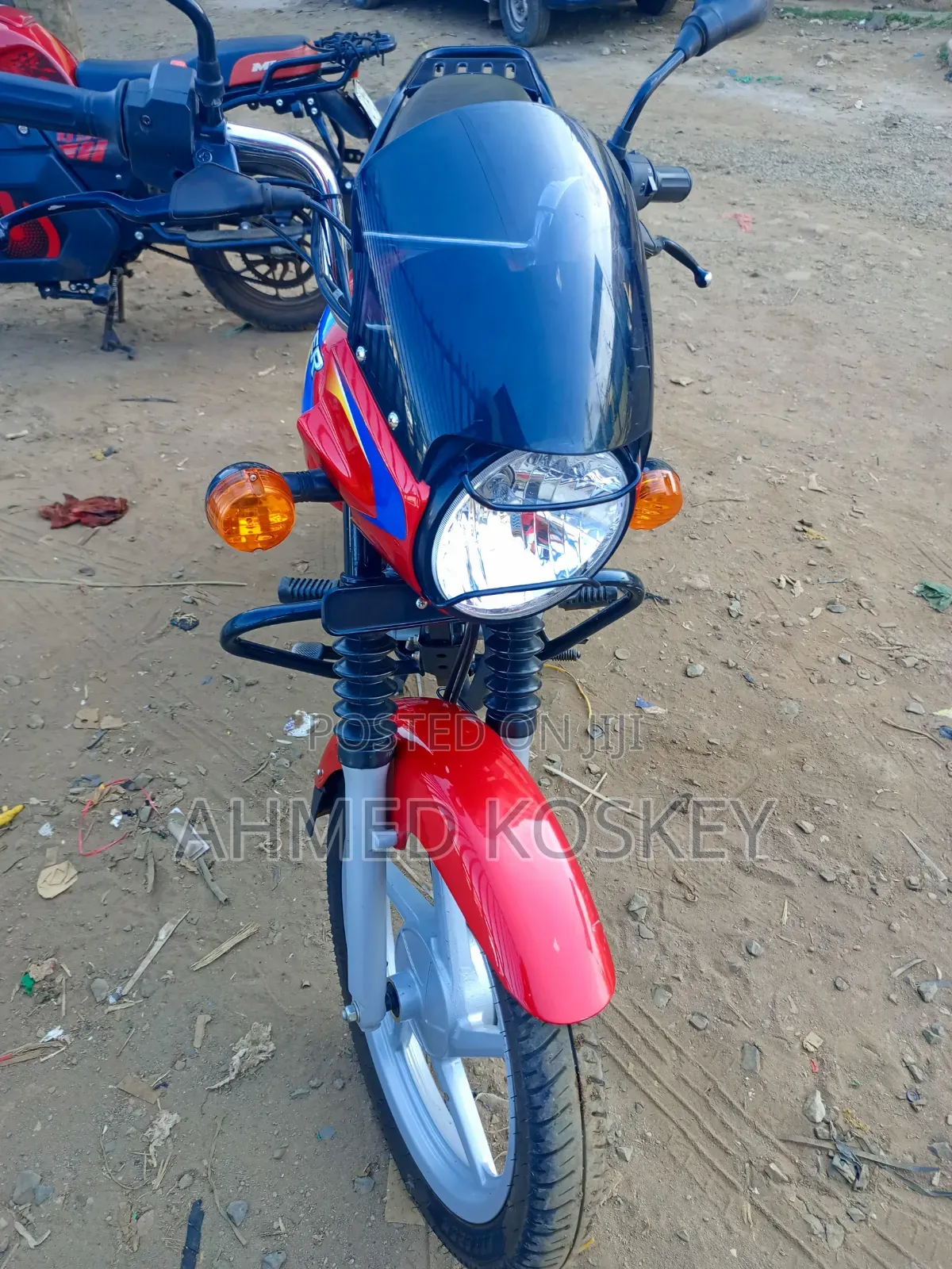 Bajaj Boxer 2025 Red