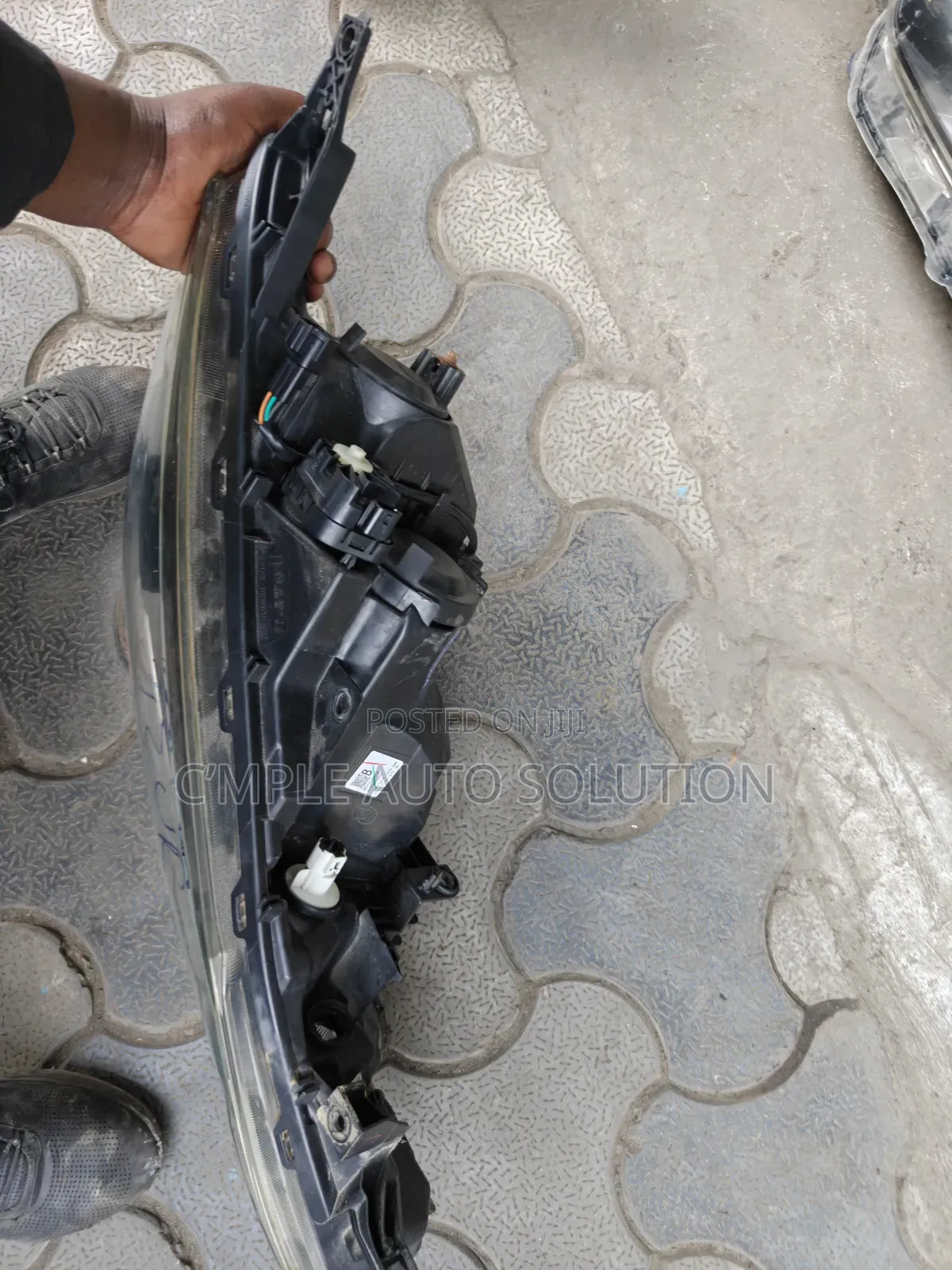 Nissan Note 2017 Model Headlight