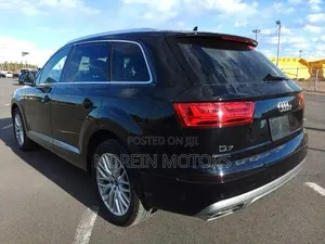 Audi Q7 2019 Matt Black