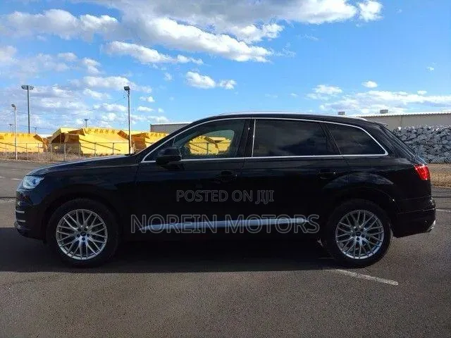 Audi Q7 2019 Matt Black