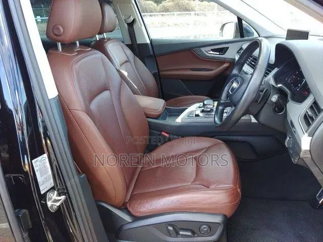 Audi Q7 2019 Matt Black