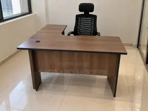 L-Shaped Office Desk – Modern Executive Workstation Table