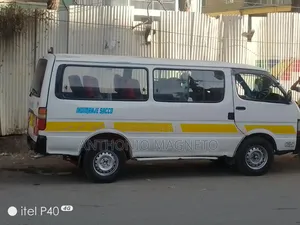 Toyota HiAce 1999 White
