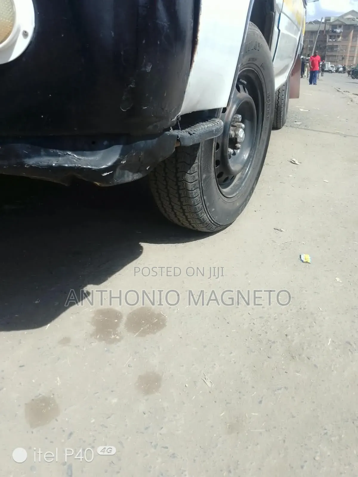 Toyota HiAce 1999 White