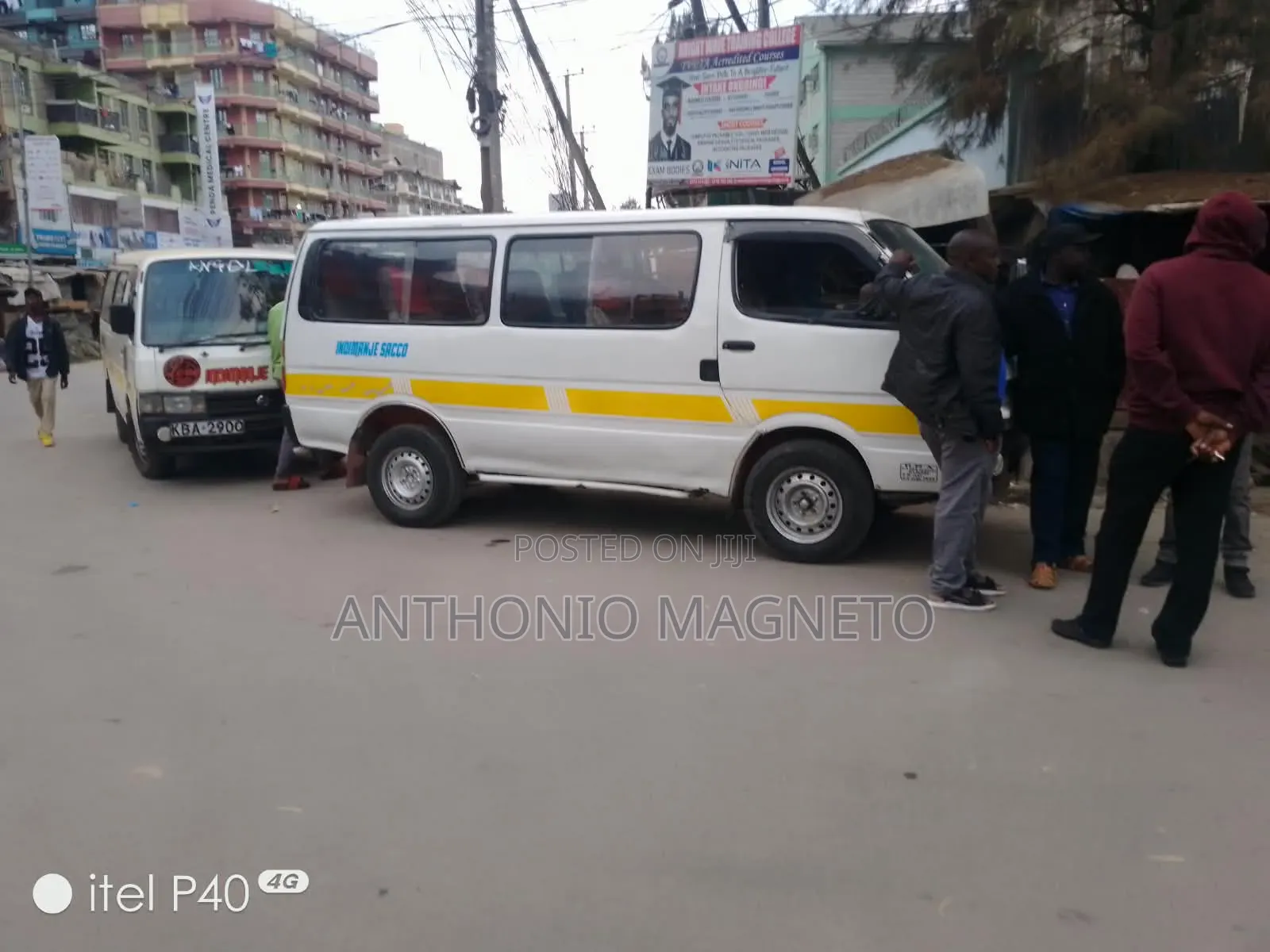 Toyota HiAce 1999 White