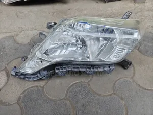 Landcruiser Prado 160 Teardrop Non Xenon Headlight