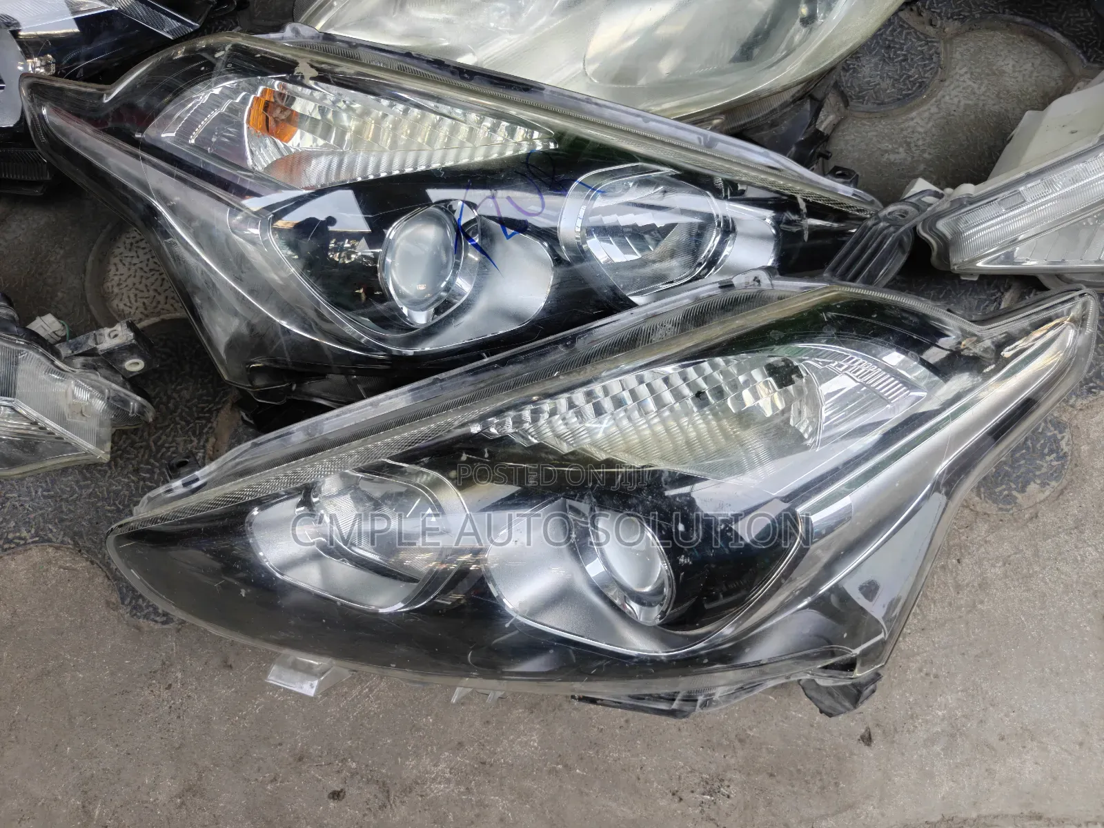 Toyota Sienta 2016 Model Headlights Each