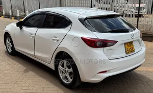 Mazda Axela 2017 White