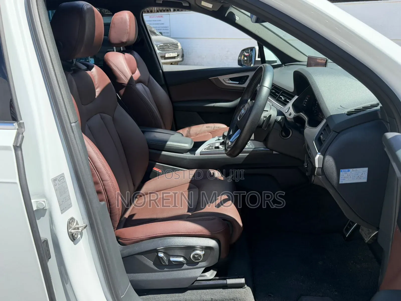 Audi Q7 2019 Off white