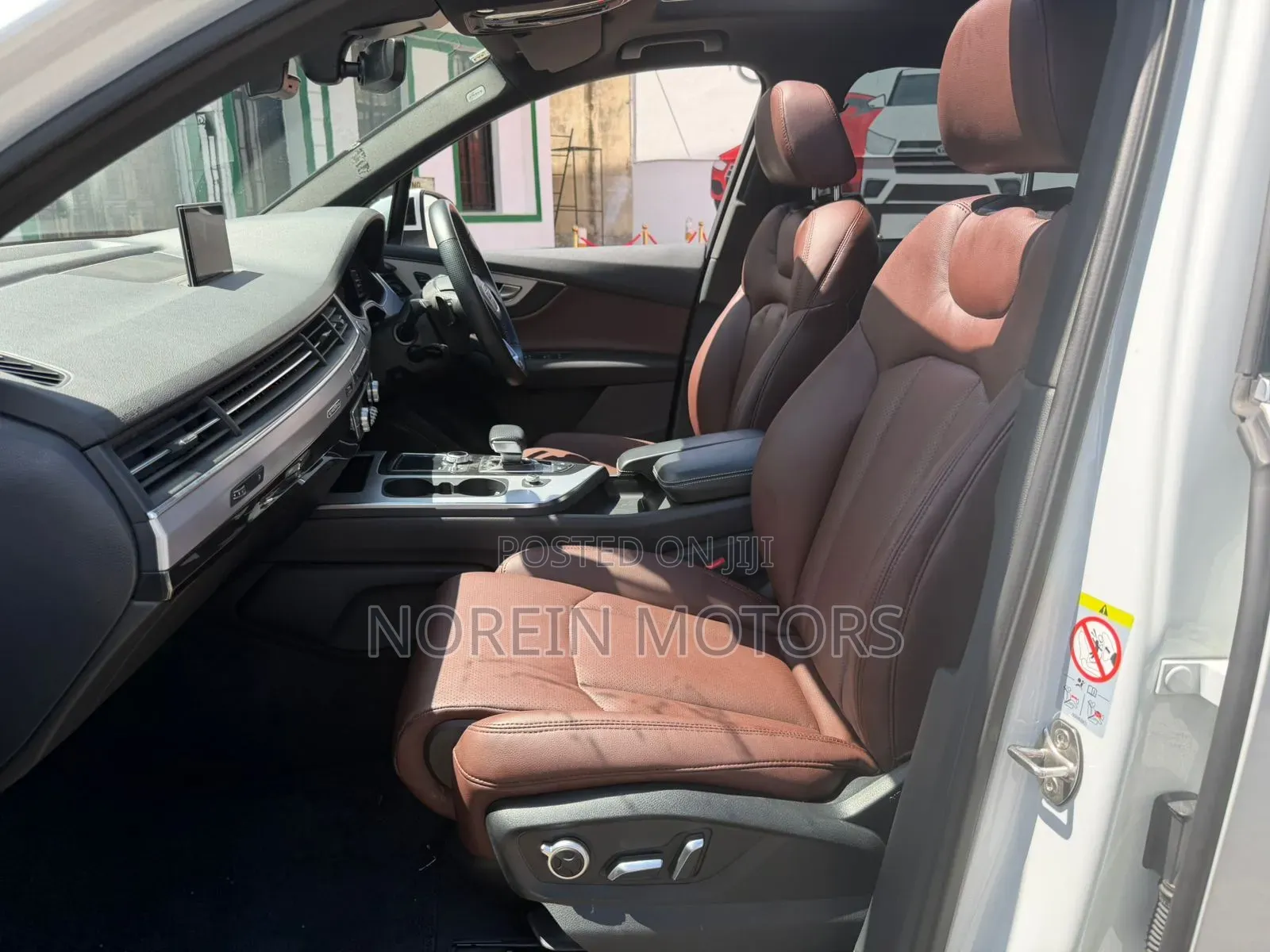 Audi Q7 2019 Off white