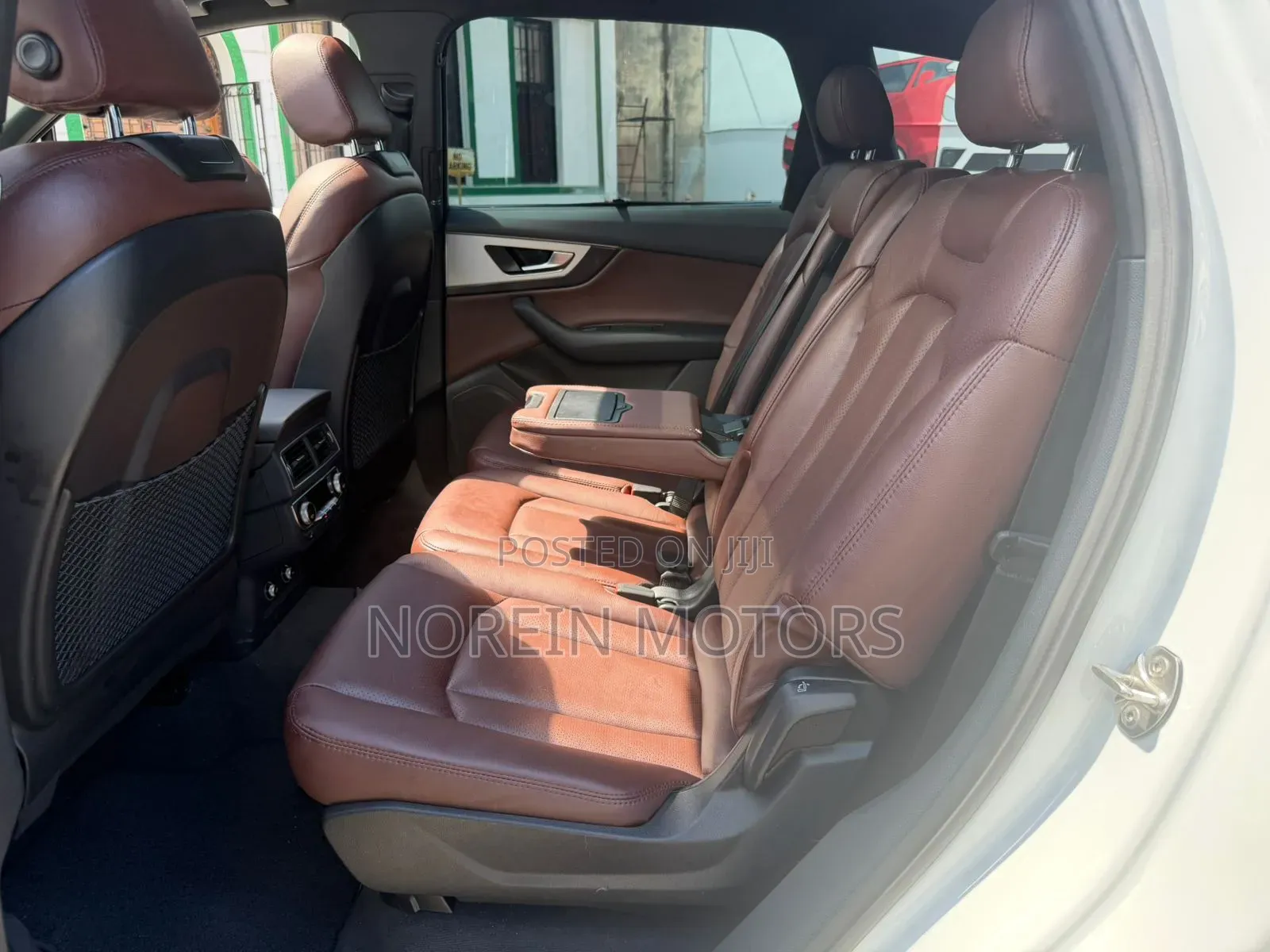 Audi Q7 2019 Off white