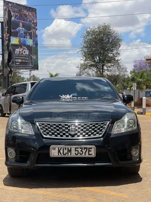 Toyota Crown 2010 Black