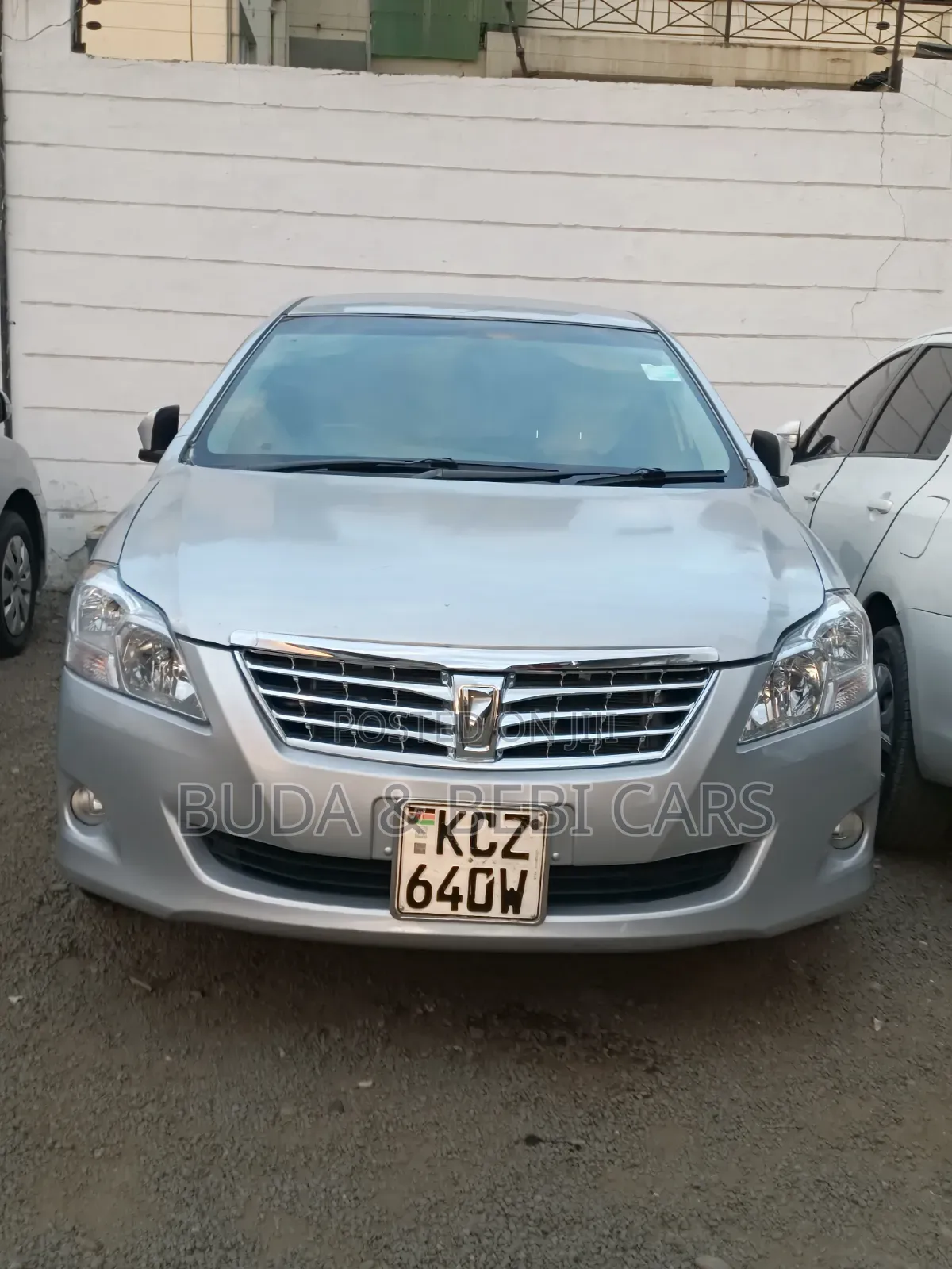 Toyota Premio 2013 Silver