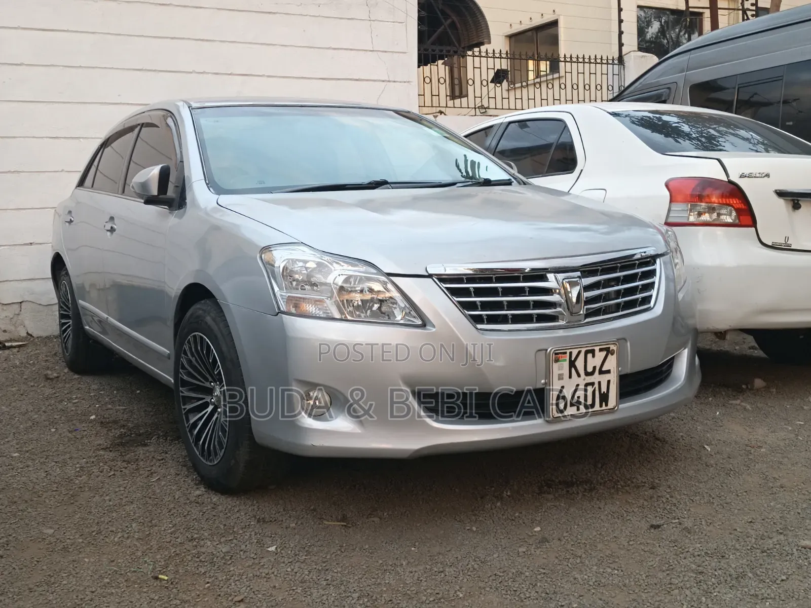 Toyota Premio 2013 Silver