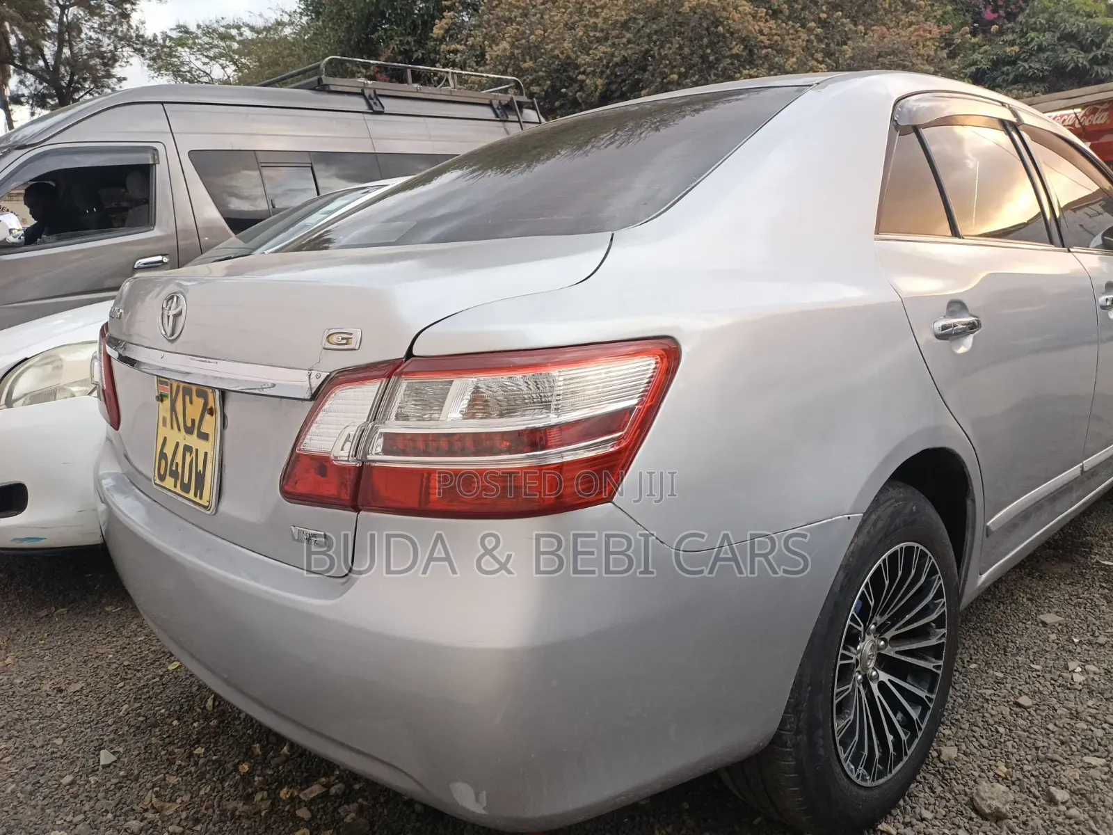Toyota Premio 2013 Silver