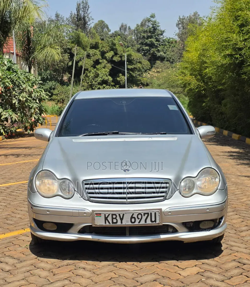 Mercedes-Benz C180 2007 Silver