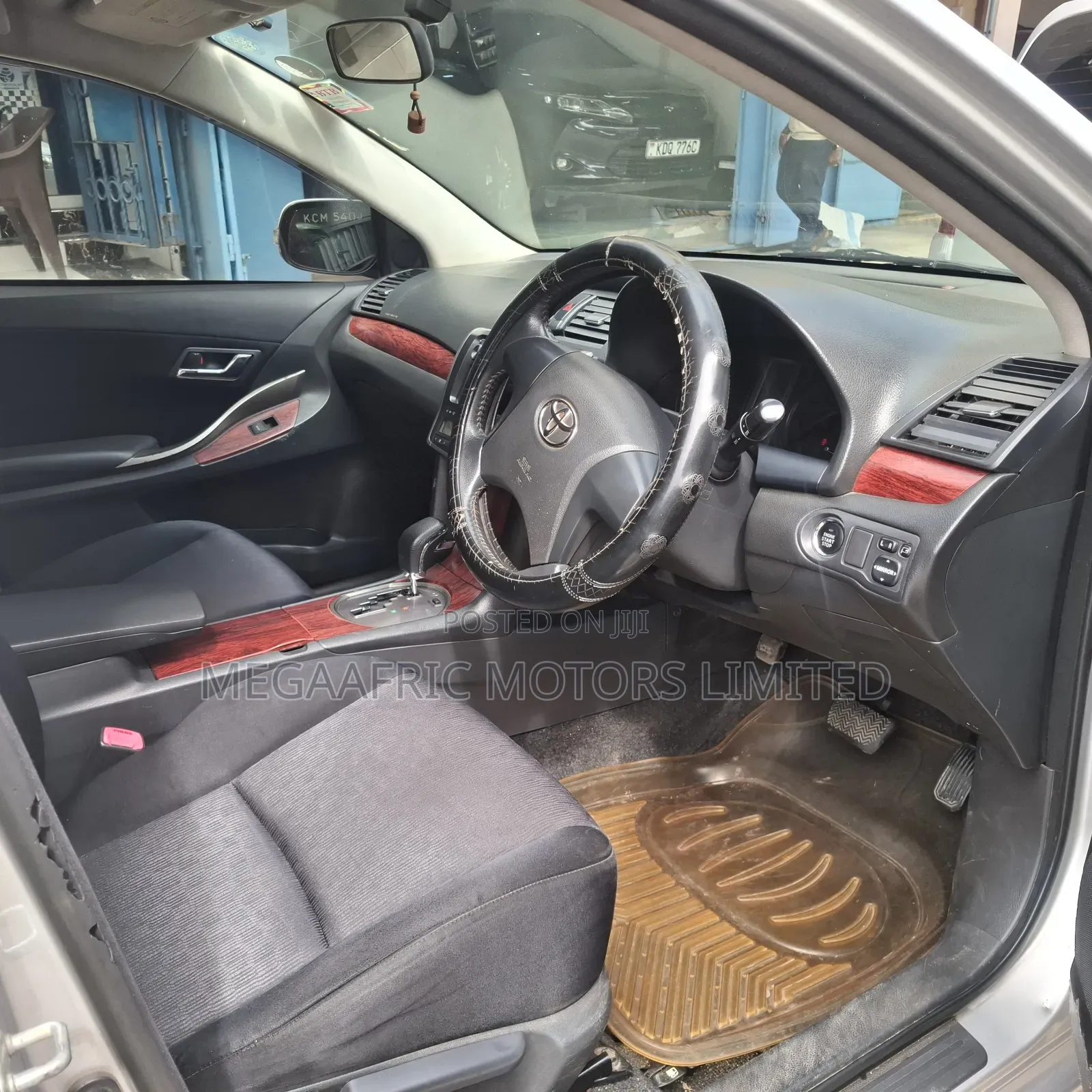 Toyota Allion 2011 Silver