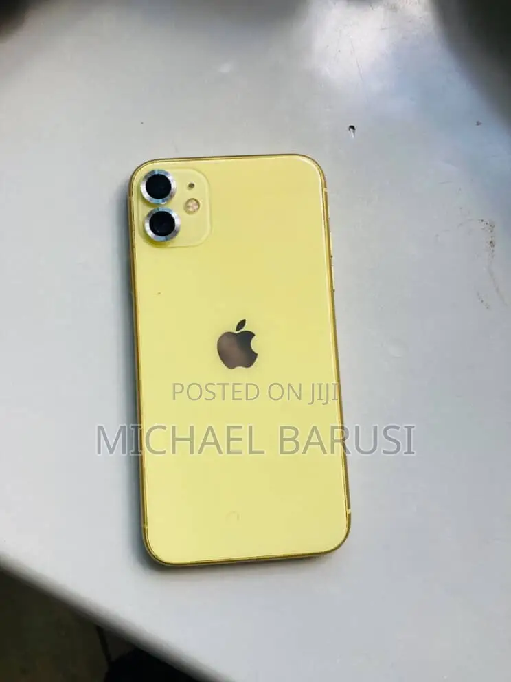 Apple iPhone 11 64 GB Yellow