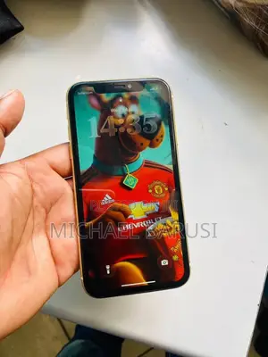 Apple iPhone 11 64 GB Yellow