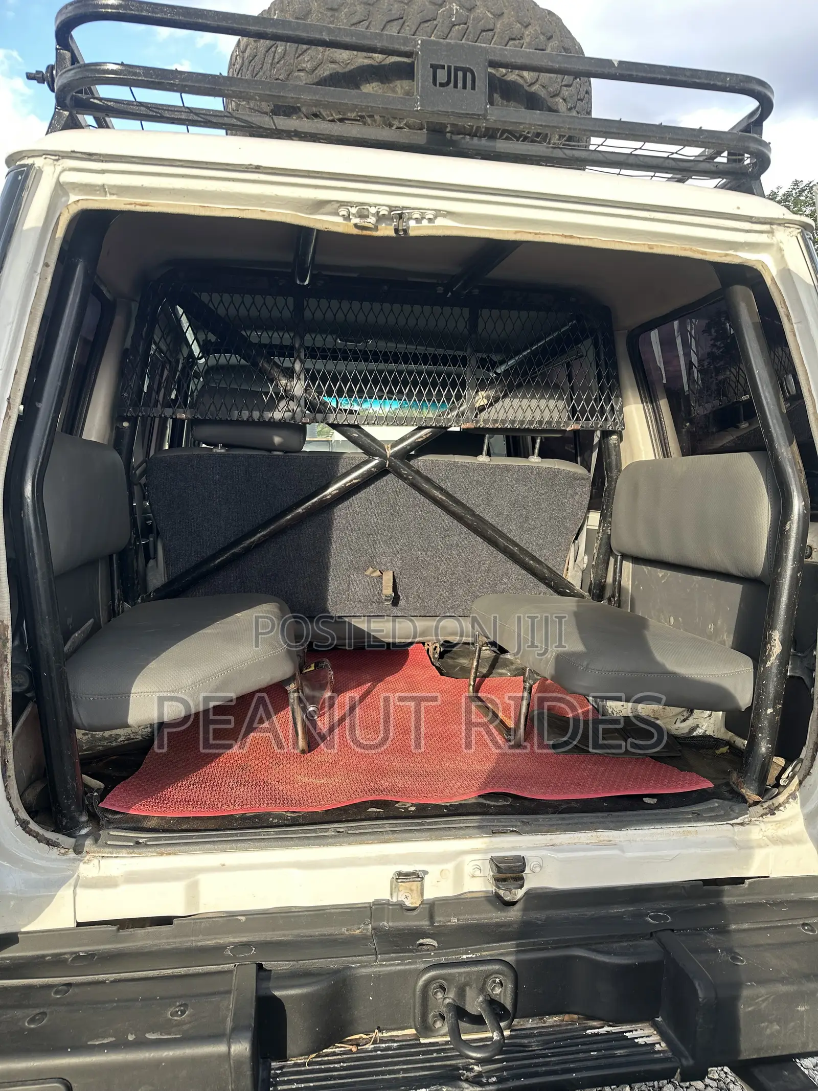 Toyota Land Cruiser 2012 White