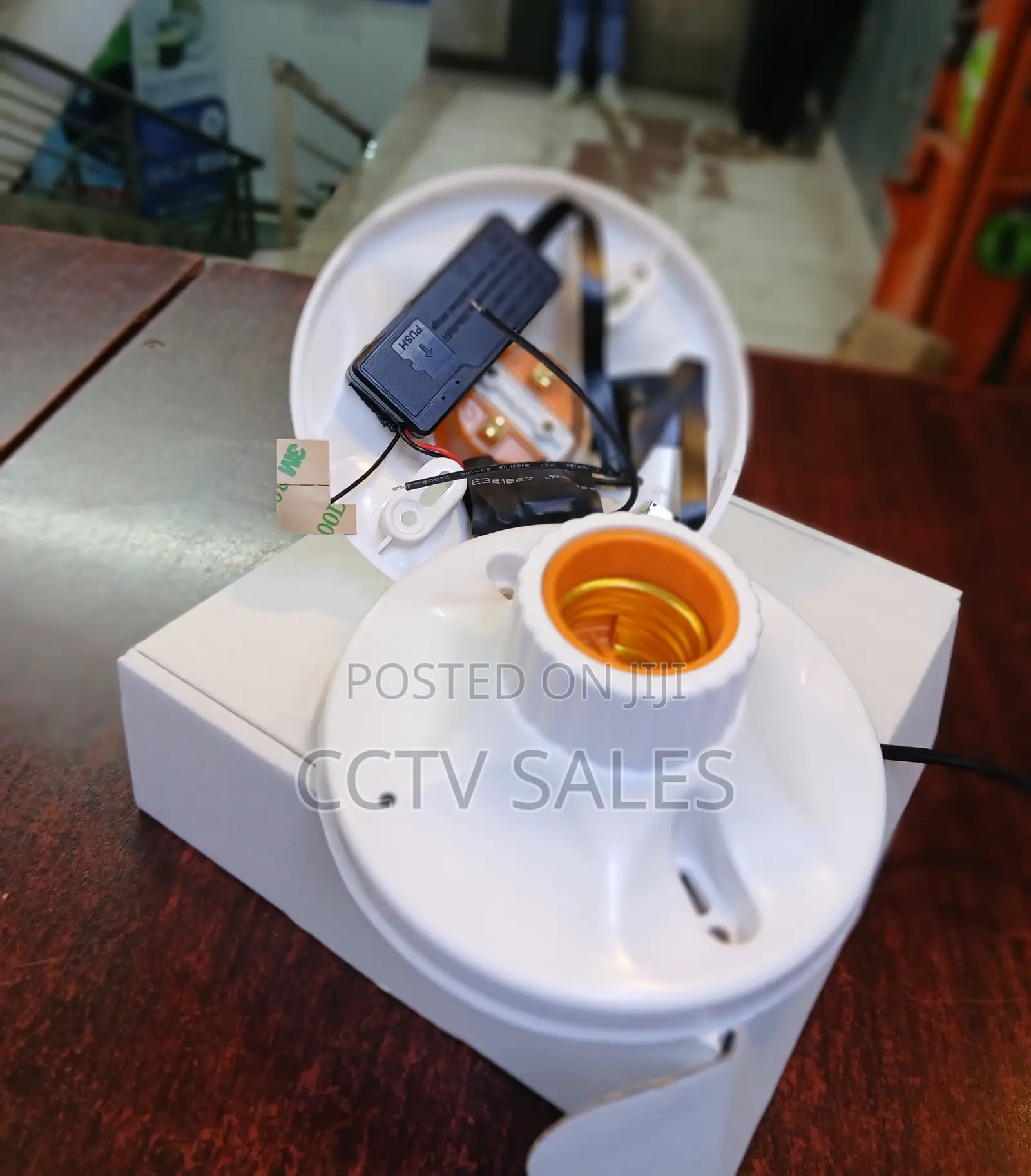 Advanced Bulb Holder Spy Camera – Smart WiFi Surveillance