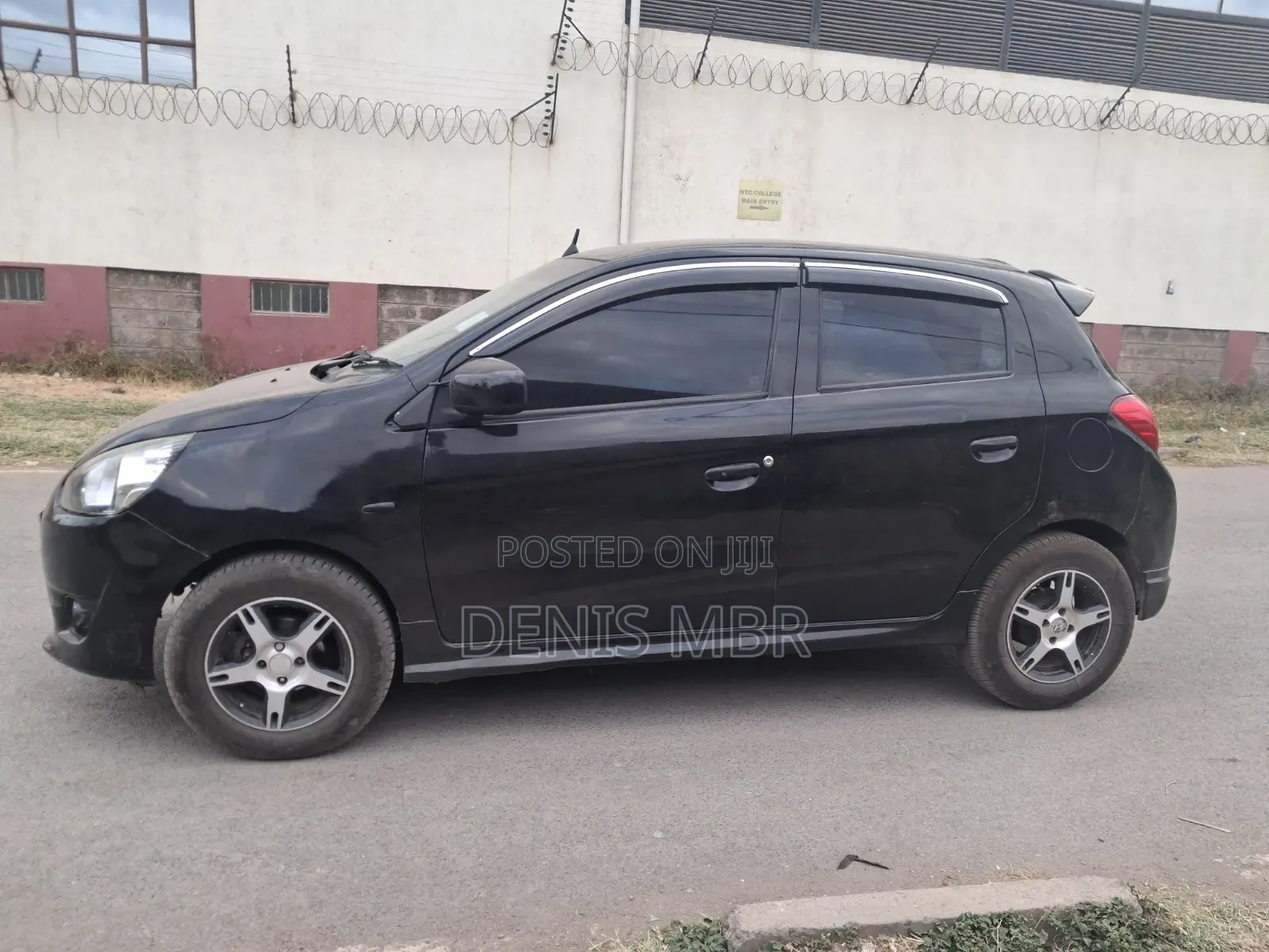 Mitsubishi Mirage 2015 Black