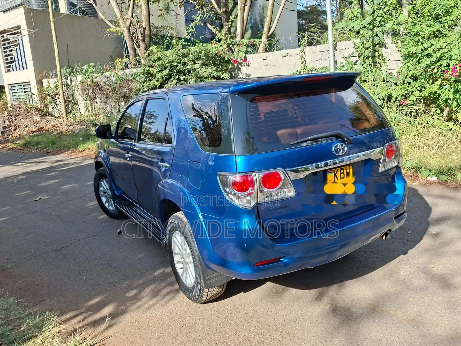 Toyota Fortuner 2012 Blue