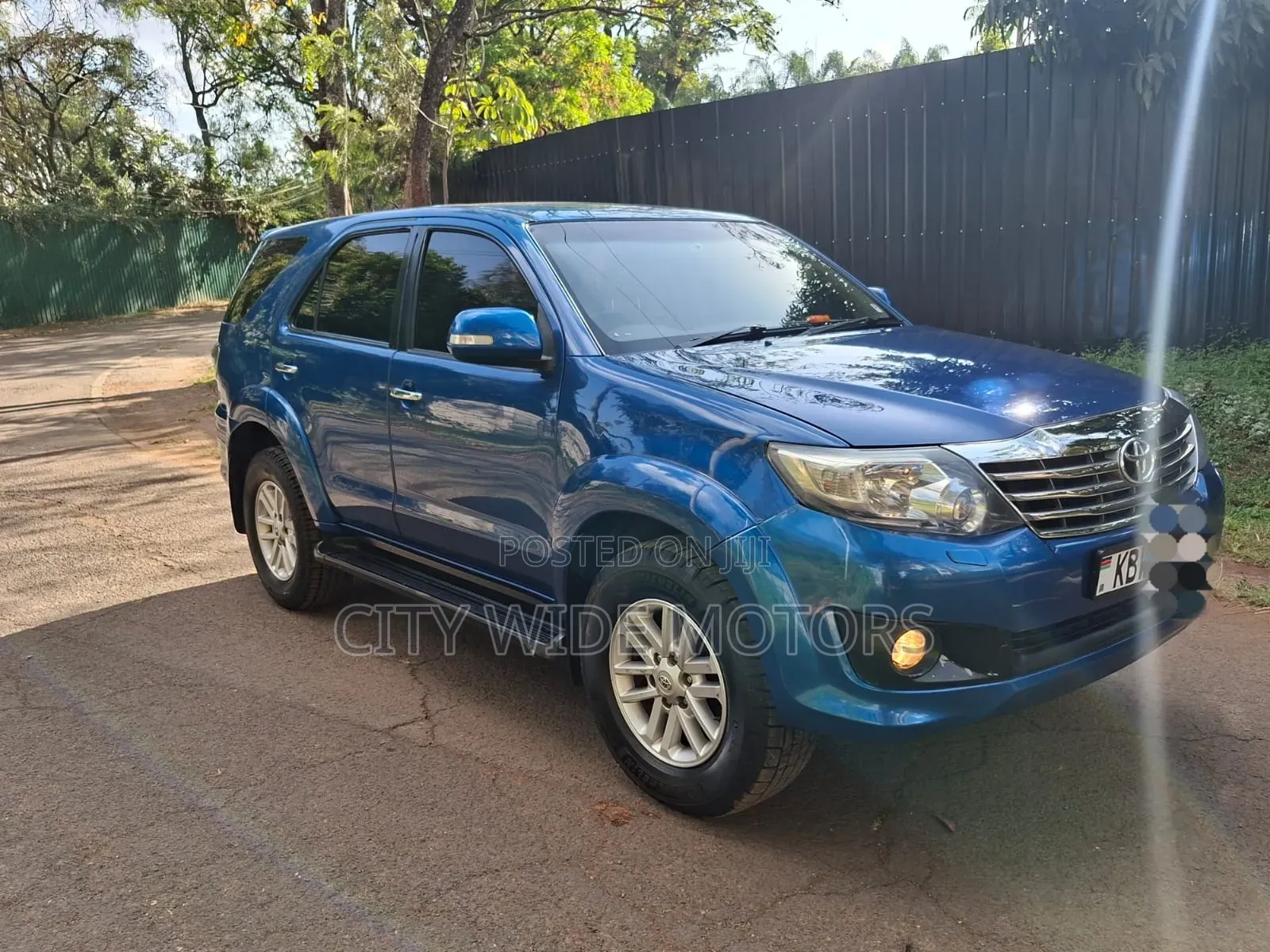 Toyota Fortuner 2012 Blue