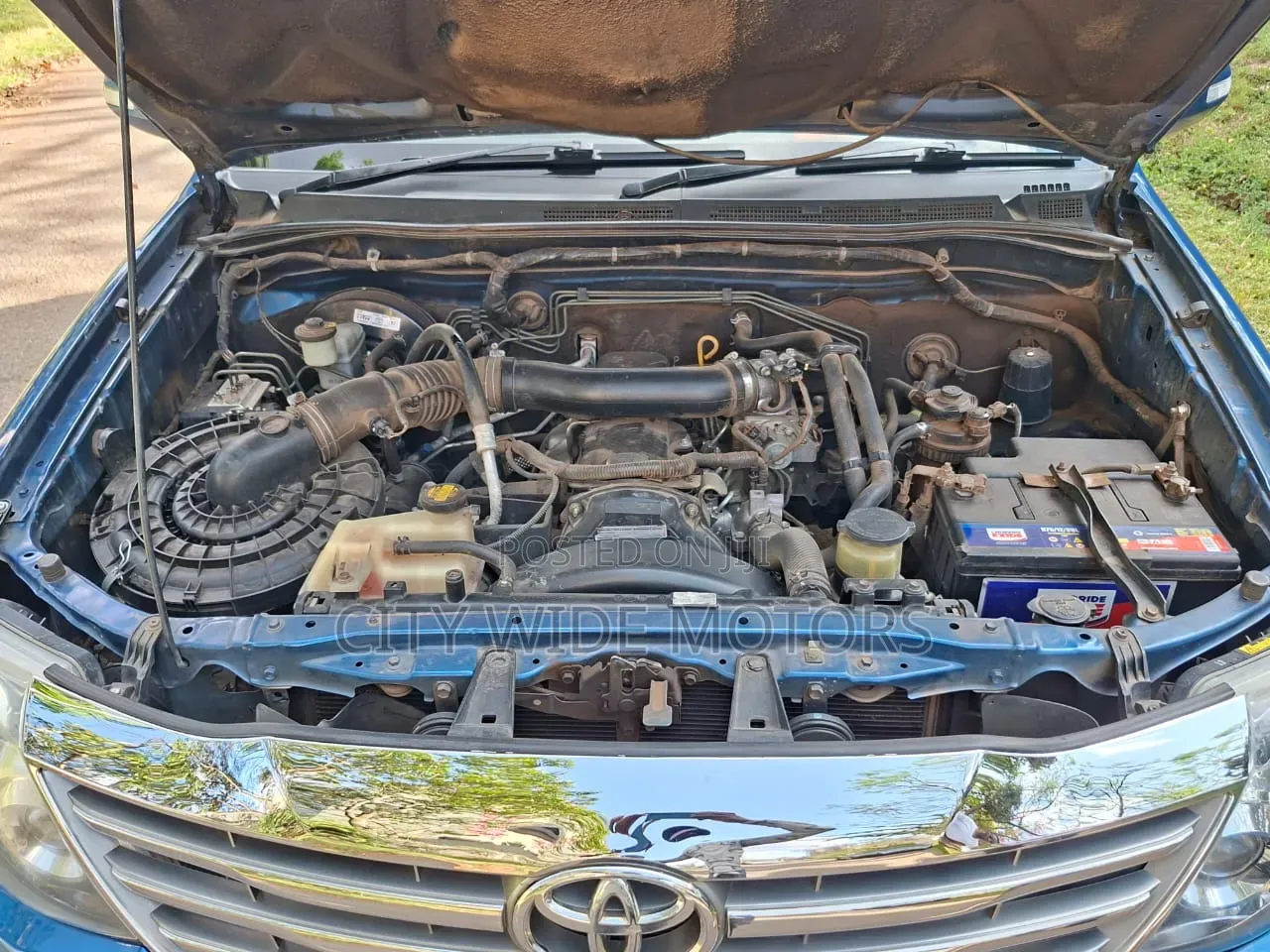 Toyota Fortuner 2012 Blue