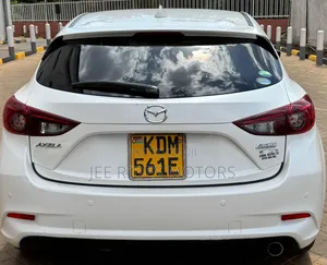 Mazda Axela 2017 Off white