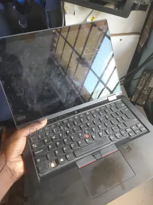 Laptop HP 14-dq2031tg 4GB Intel Celeron HDD 320GB