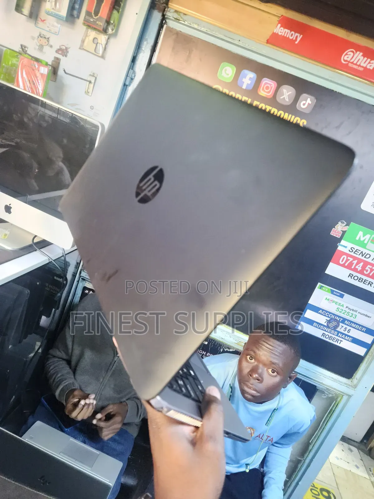 Laptop HP 14-ep0063 4GB Intel Pentium HDD 160GB