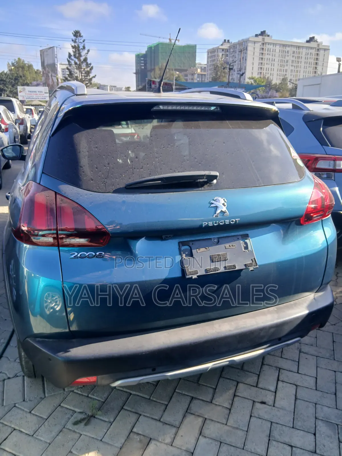 Peugeot 2008 2018 Green