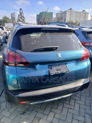 Peugeot 2008 2018 Green