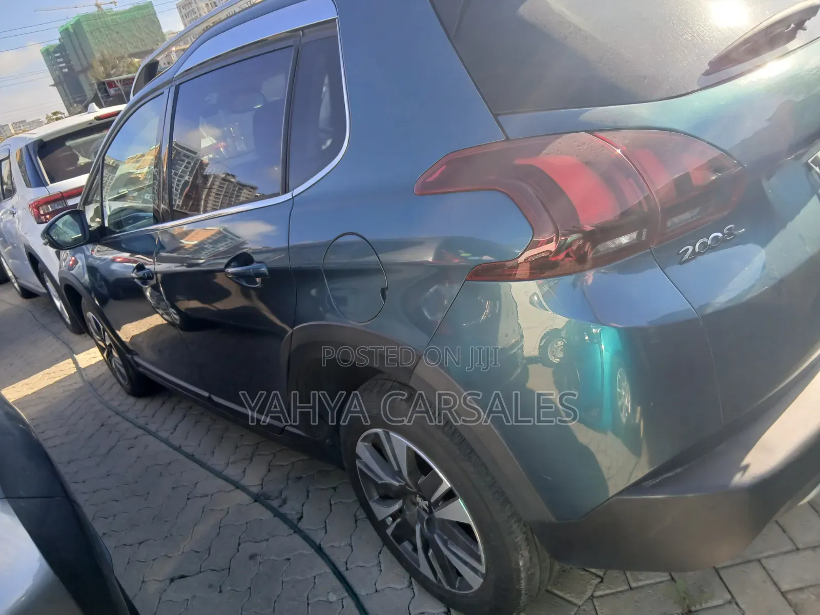 Peugeot 2008 2018 Green
