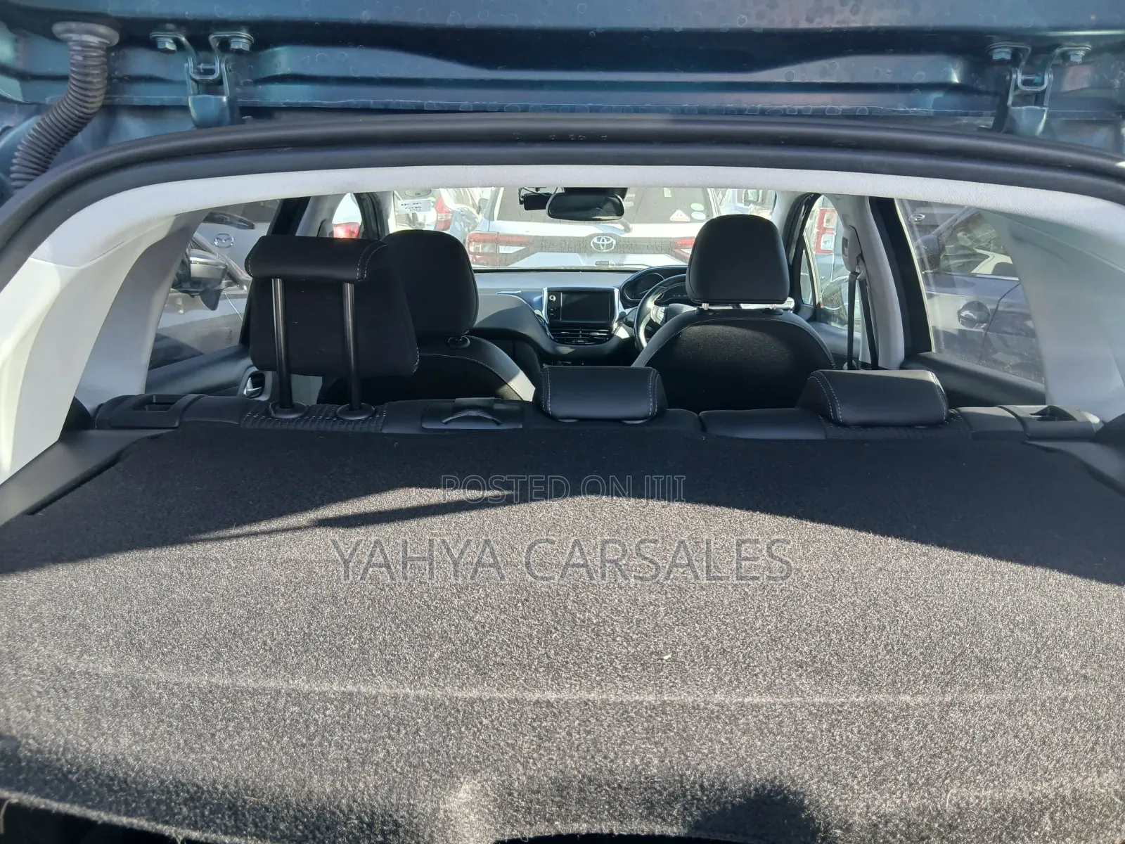 Peugeot 2008 2018 Green