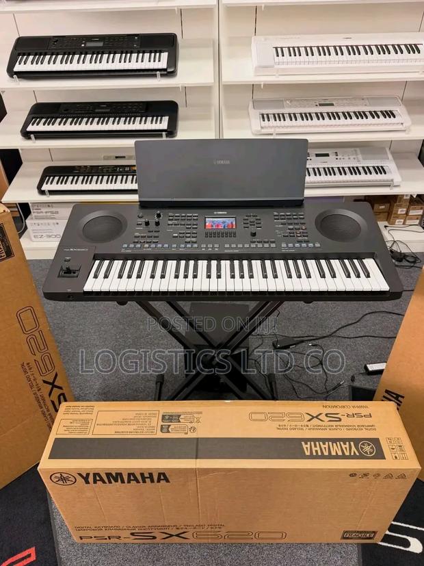 Yamaha PSR-SX620 Digital Workstation With 61 Keys