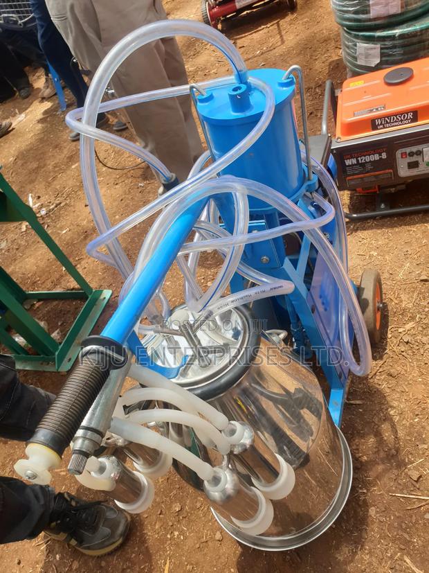 Milking Machine - thumbnail 2