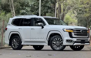 Toyota Land Cruiser 2023 White