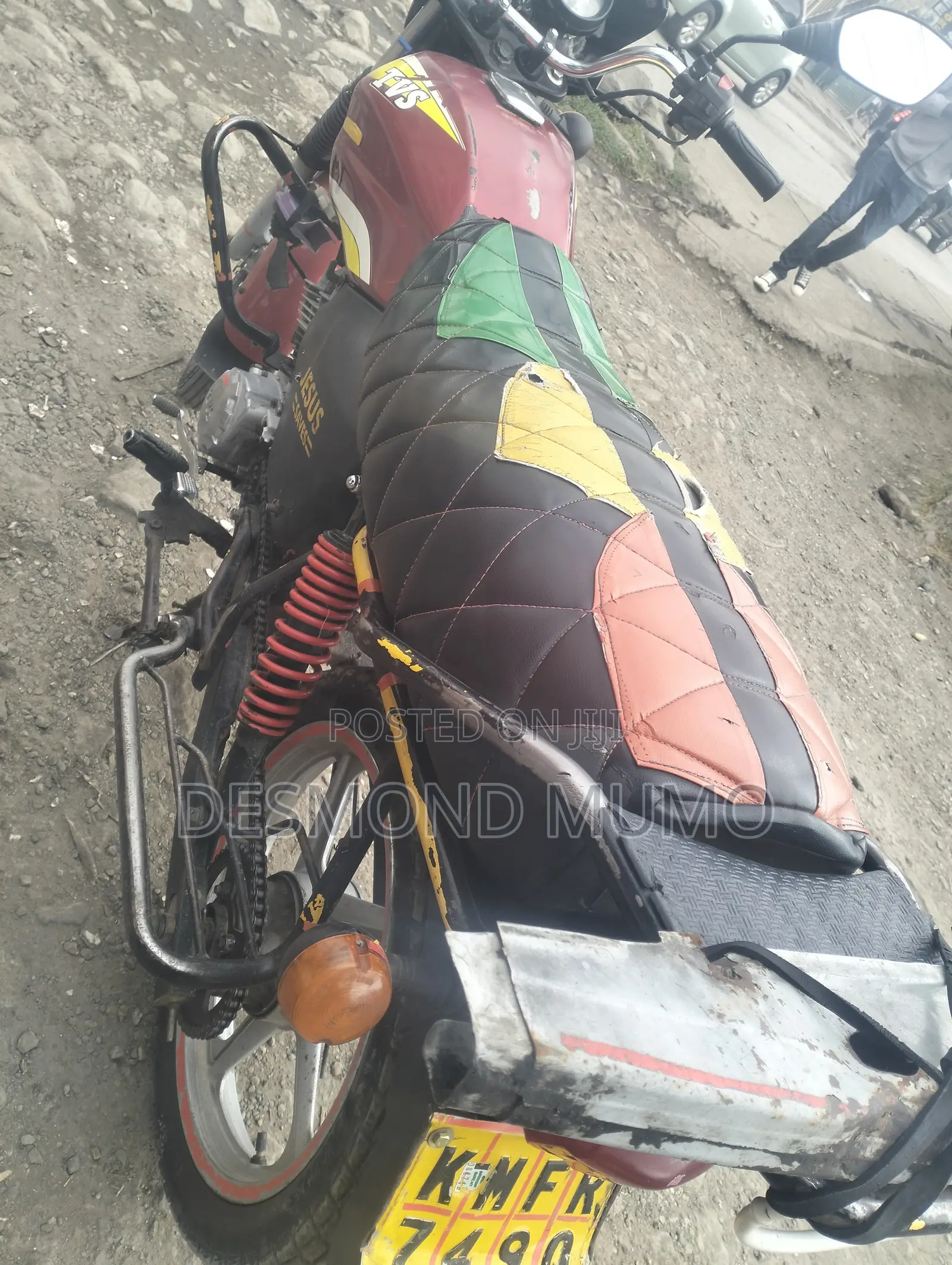 TVS HLX Plus ES 2021 Red