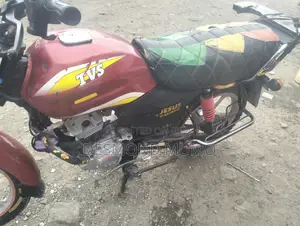 TVS HLX Plus ES 2021 Red