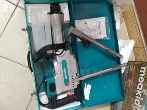 Meakida 2200W Construction Breaker