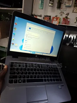 Laptop HP 14-dq1088wm 4GB Intel Pentium HDD 250GB