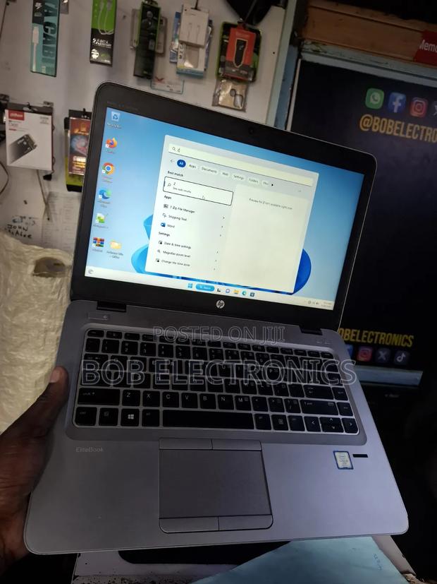 Laptop HP 14-dq1088wm 4GB Intel Pentium HDD 250GB