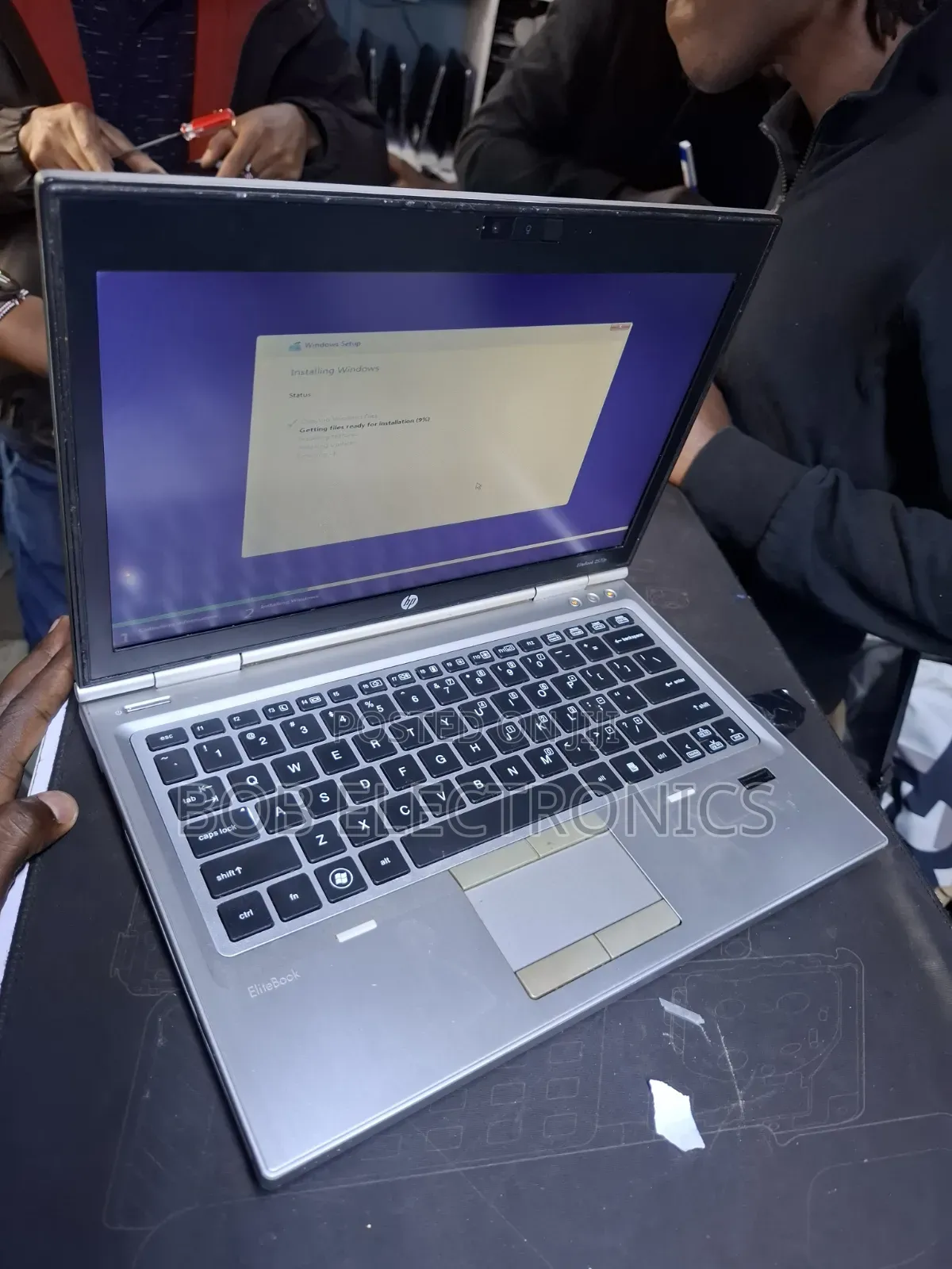Laptop HP 14-ep0063 4GB Intel Celeron HDD 250GB