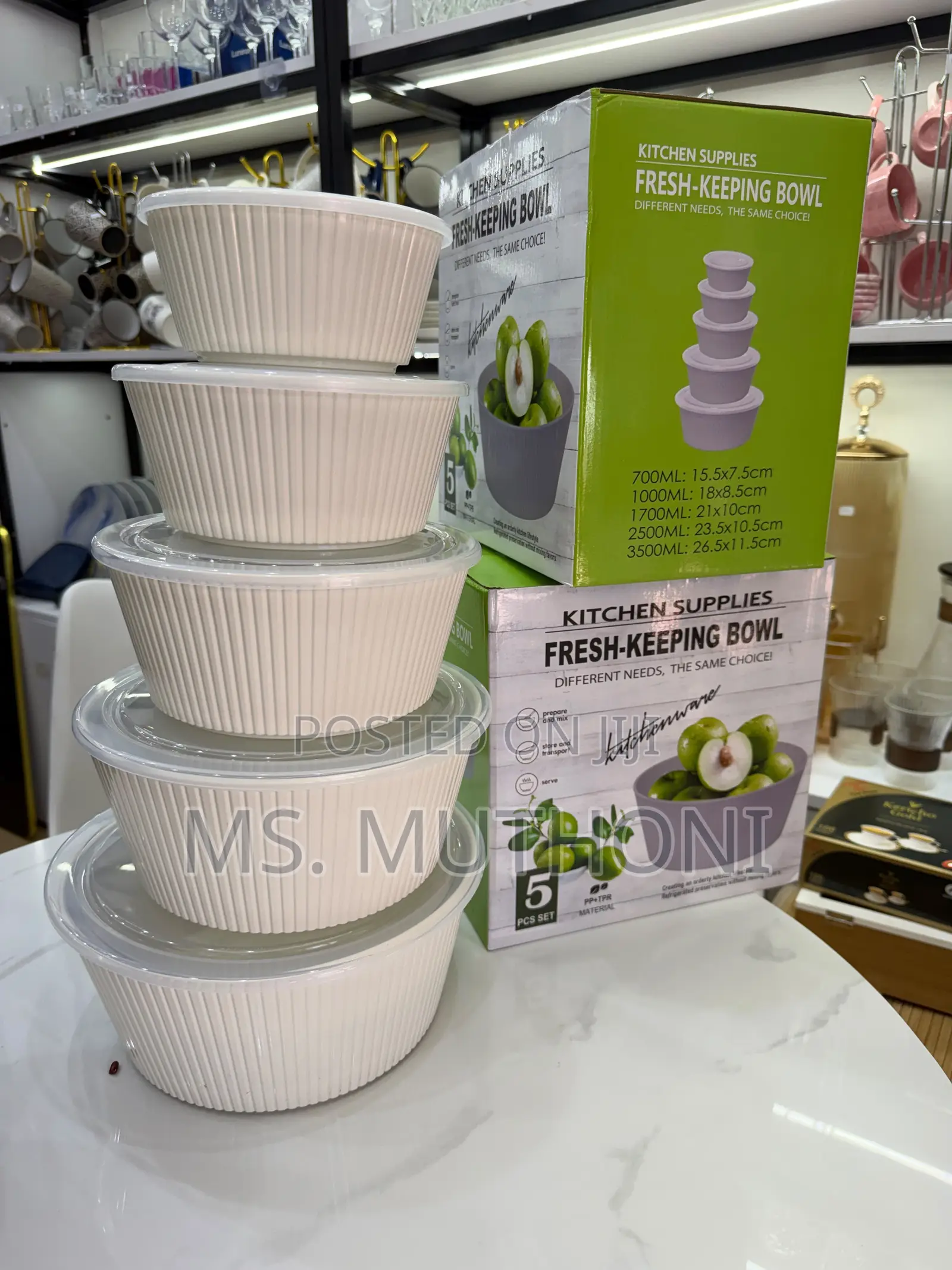 5-Piece Set of Fluted White Fresh-Keeping Bowls