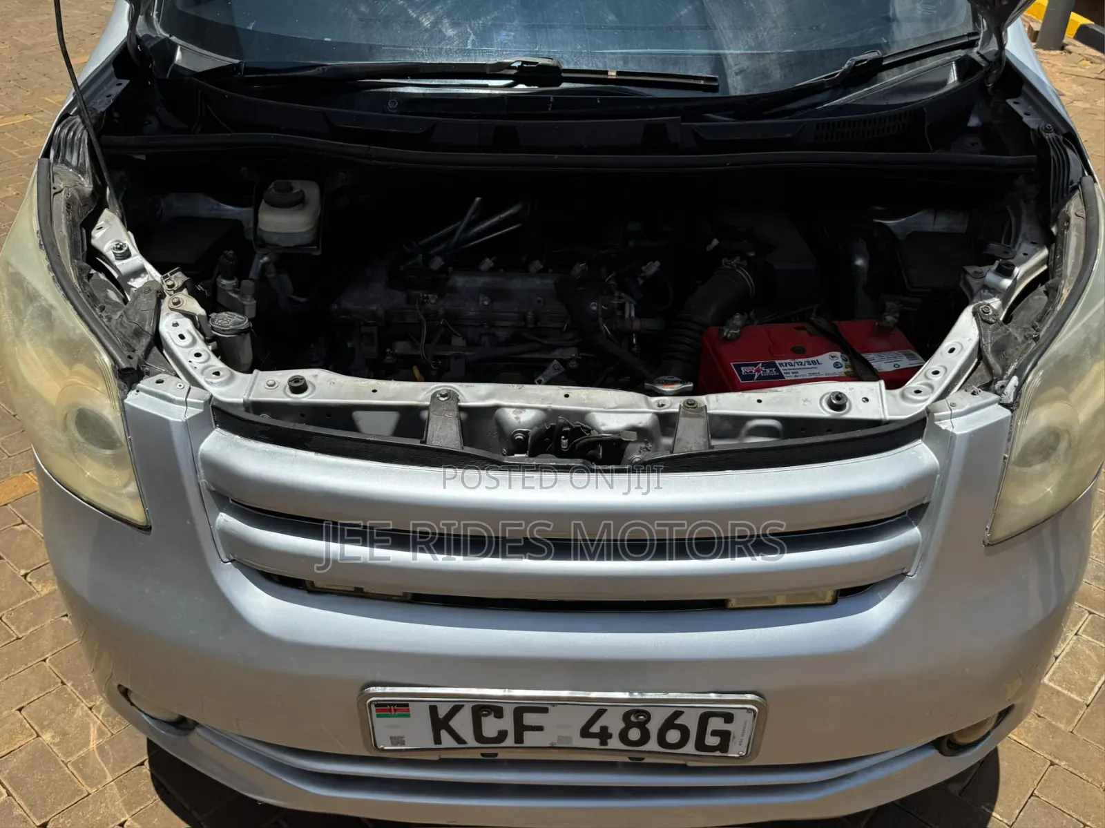 Toyota Noah 2008