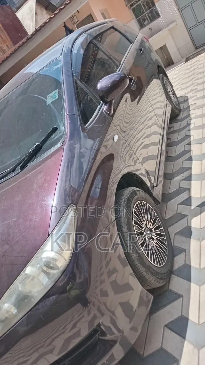 Toyota Wish 2012 Purple