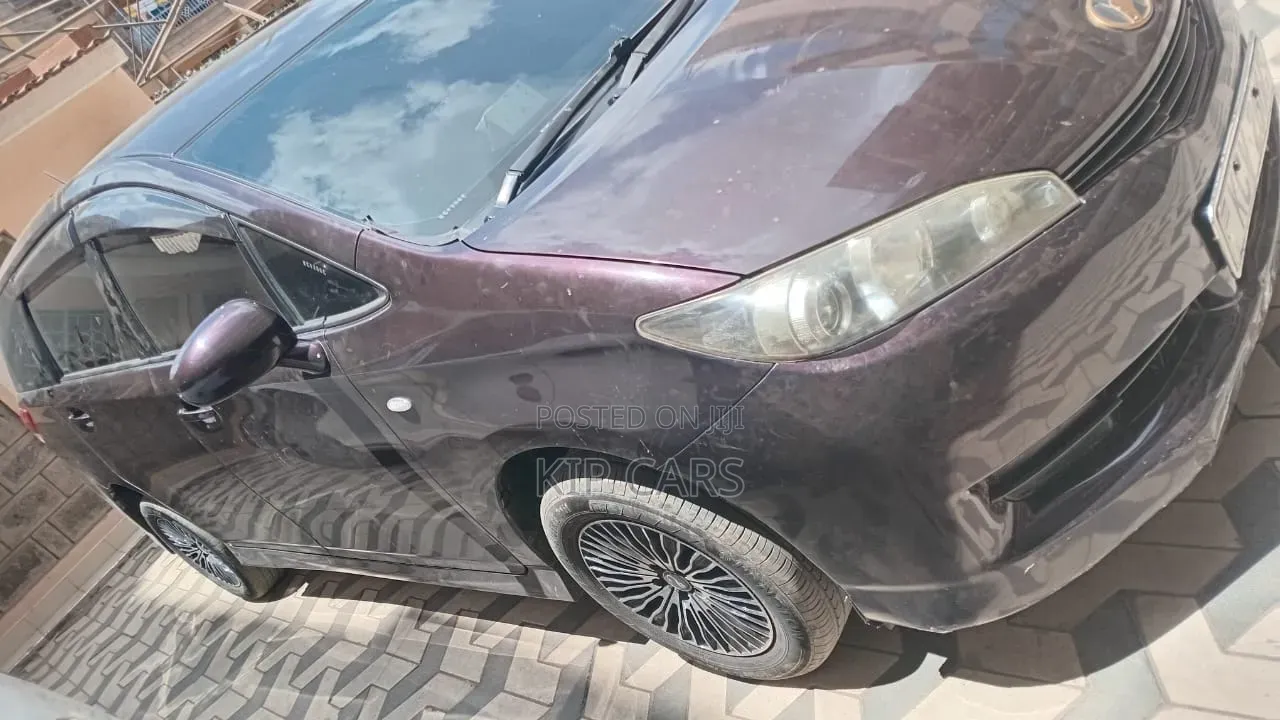 Toyota Wish 2012 Purple