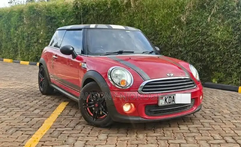 Mini Cooper 2013 Red